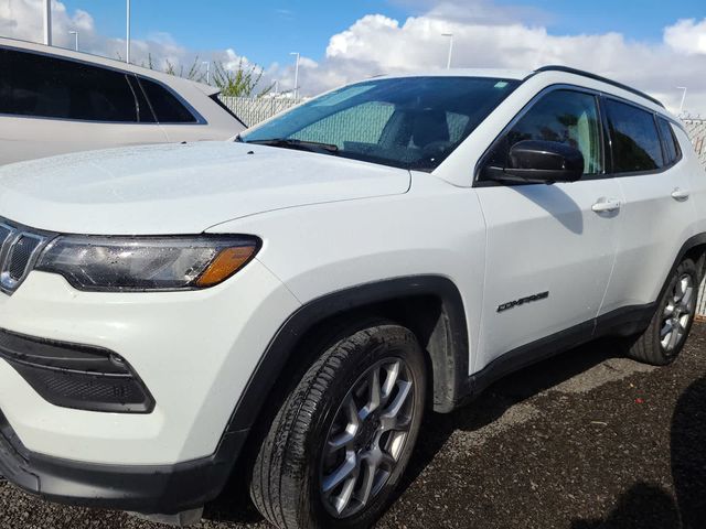 2022 Jeep Compass Latitude Lux