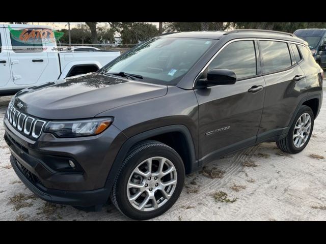 2022 Jeep Compass Latitude Lux