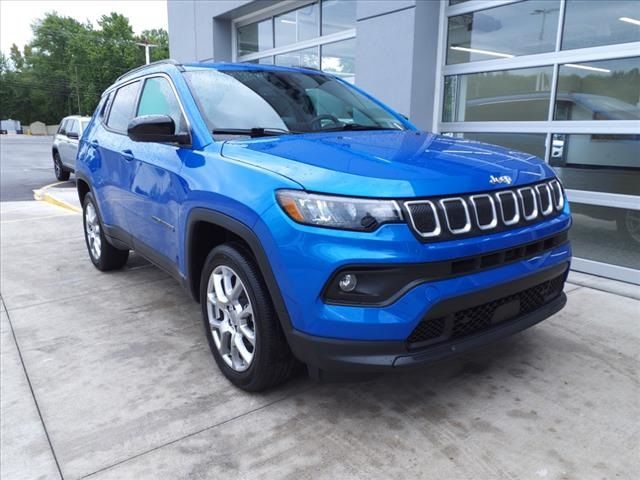 2022 Jeep Compass Latitude Lux