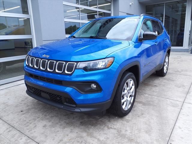 2022 Jeep Compass Latitude Lux