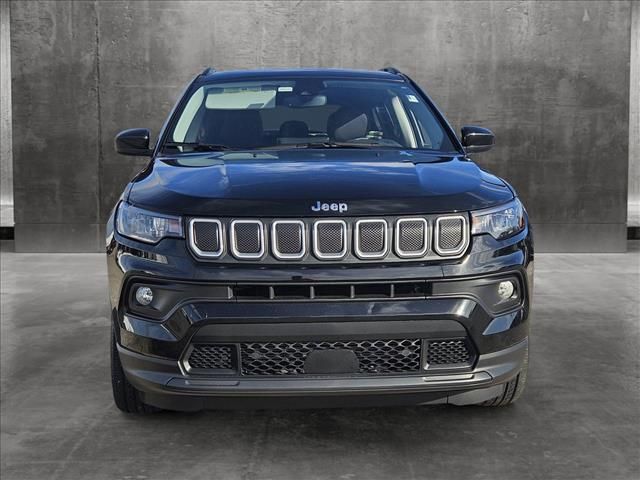 2022 Jeep Compass Latitude Lux