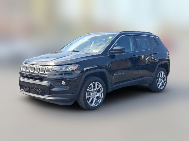 2022 Jeep Compass Latitude Lux