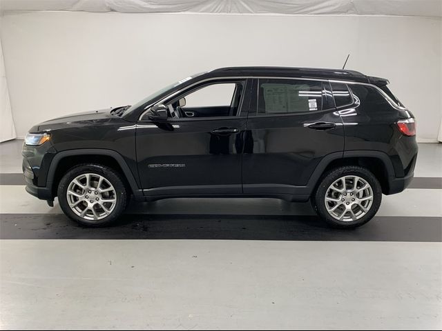 2022 Jeep Compass Latitude Lux