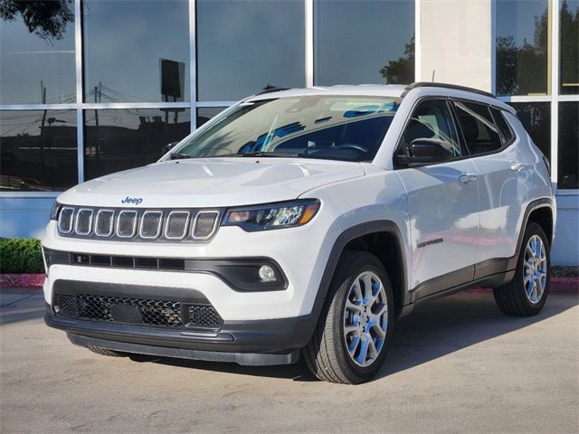 2022 Jeep Compass Latitude Lux