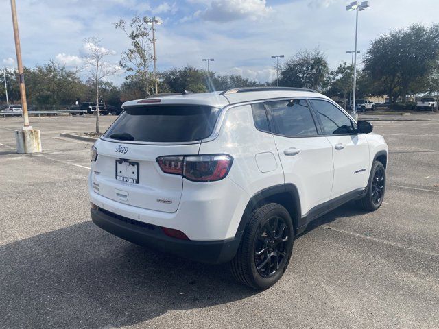 2022 Jeep Compass Latitude Lux