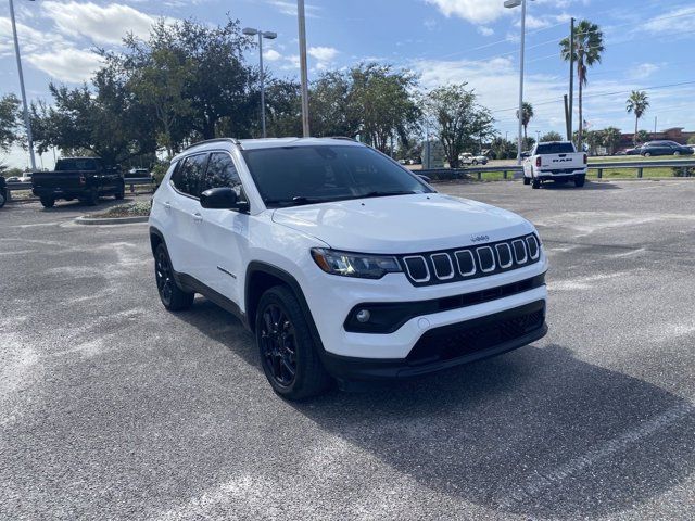 2022 Jeep Compass Latitude Lux