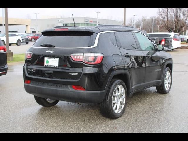 2022 Jeep Compass Latitude Lux