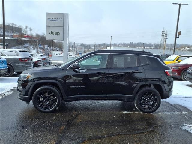 2022 Jeep Compass Latitude Lux