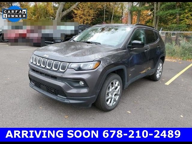 2022 Jeep Compass Latitude Lux