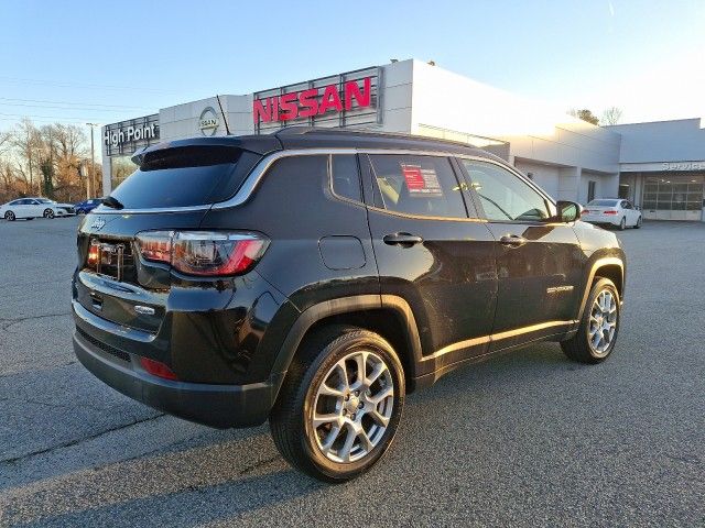 2022 Jeep Compass Latitude Lux