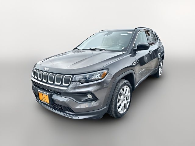 2022 Jeep Compass Latitude Lux