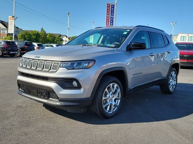 2022 Jeep Compass Latitude Lux