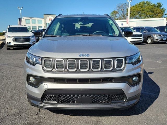 2022 Jeep Compass Latitude Lux