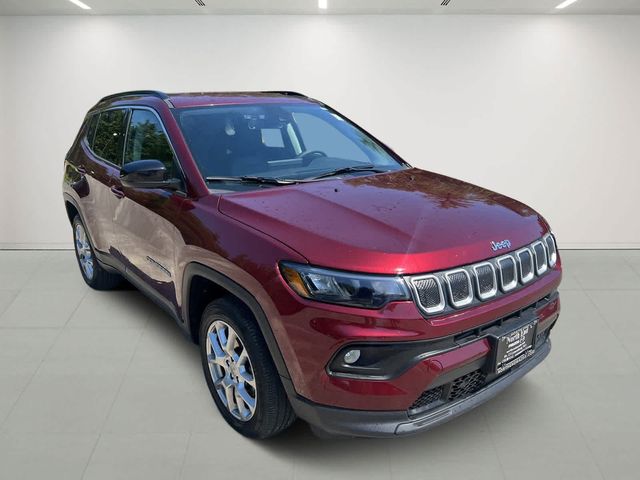 2022 Jeep Compass Latitude Lux