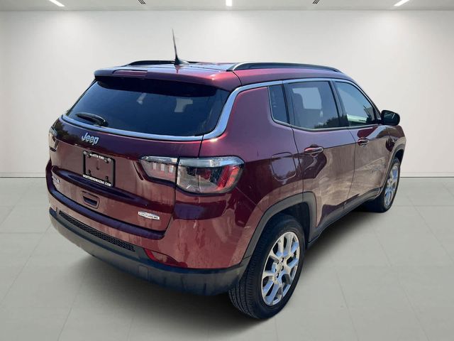 2022 Jeep Compass Latitude Lux