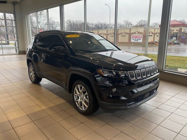 2022 Jeep Compass Latitude Lux