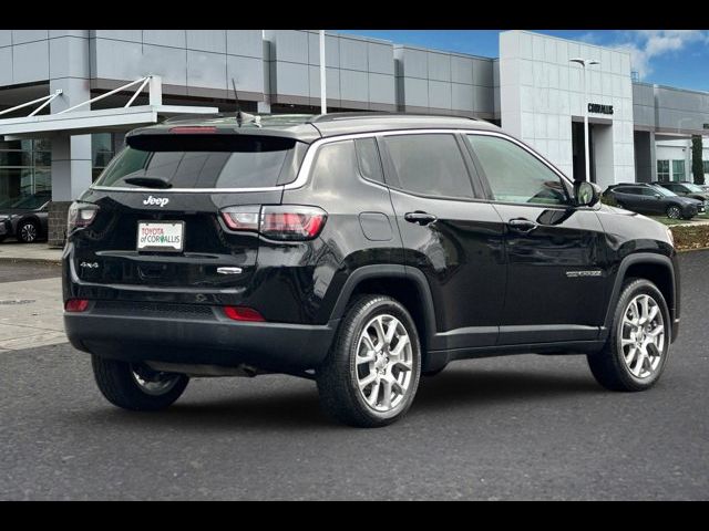 2022 Jeep Compass Latitude Lux