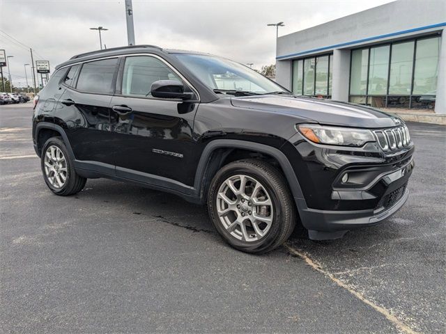 2022 Jeep Compass Latitude Lux