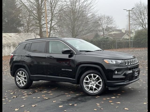 2022 Jeep Compass Latitude Lux