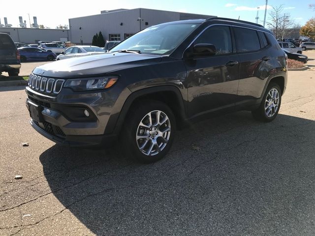 2022 Jeep Compass Latitude Lux