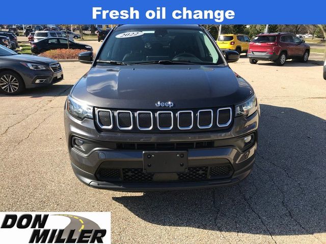 2022 Jeep Compass Latitude Lux