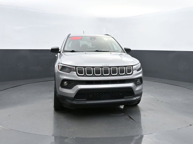 2022 Jeep Compass Latitude Lux