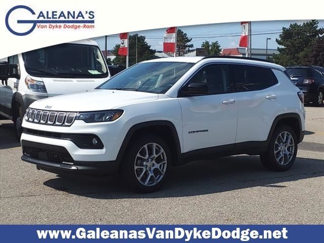 2022 Jeep Compass Latitude Lux