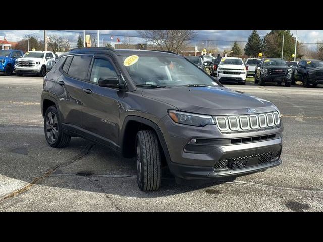 2022 Jeep Compass Latitude Lux