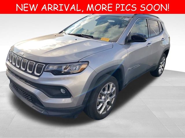 2022 Jeep Compass Latitude Lux