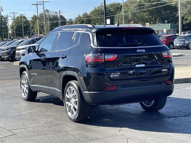 2022 Jeep Compass Latitude Lux