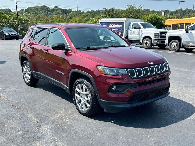 2022 Jeep Compass Latitude Lux