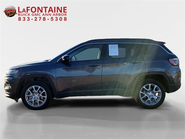 2022 Jeep Compass Latitude Lux