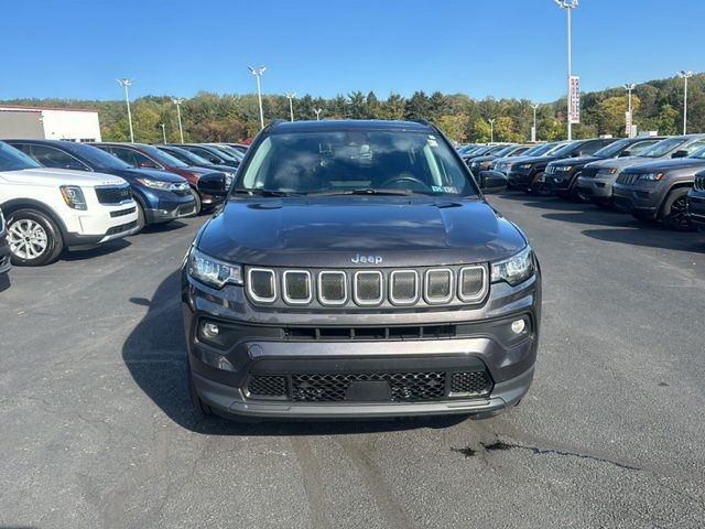 2022 Jeep Compass Latitude Lux