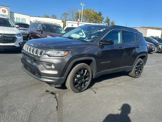 2022 Jeep Compass Latitude Lux