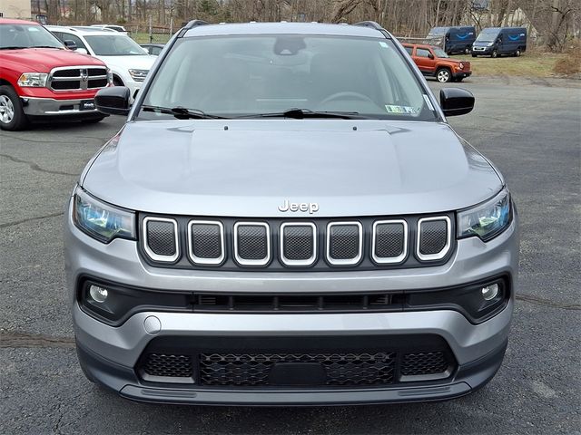 2022 Jeep Compass Latitude Lux