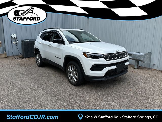 2022 Jeep Compass Latitude Lux