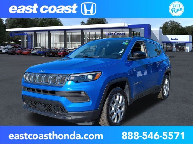 2022 Jeep Compass Latitude Lux