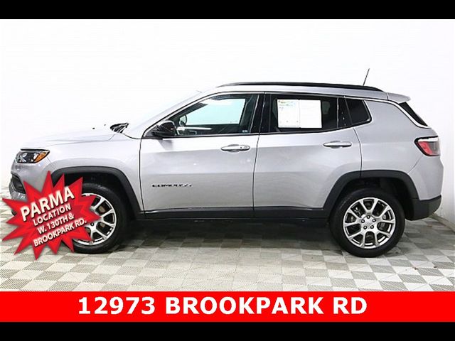 2022 Jeep Compass Latitude Lux