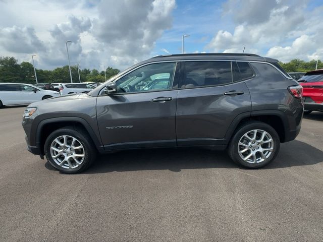 2022 Jeep Compass Latitude Lux