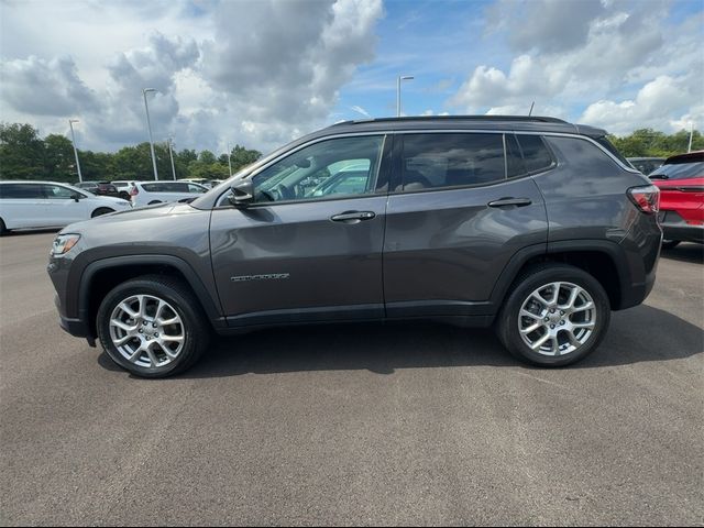 2022 Jeep Compass Latitude Lux