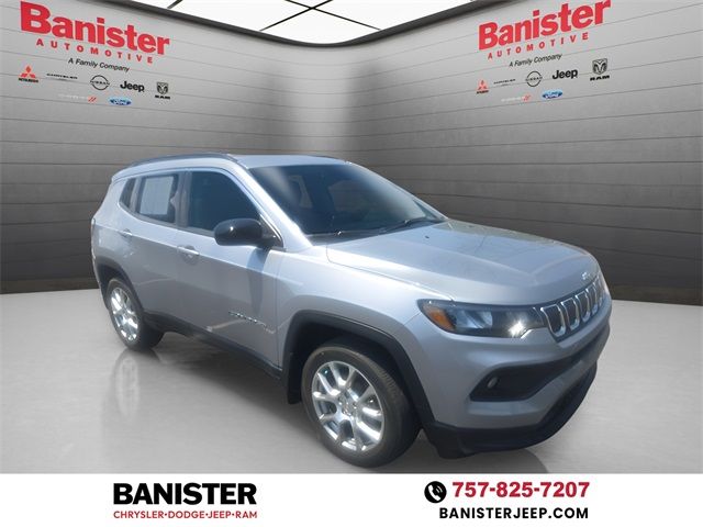 2022 Jeep Compass Latitude Lux