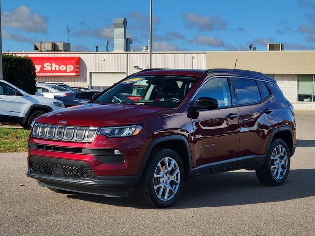 2022 Jeep Compass Latitude Lux