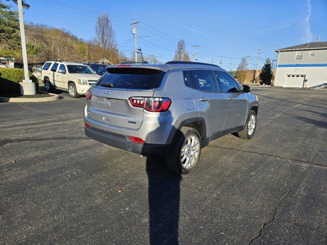 2022 Jeep Compass Latitude Lux