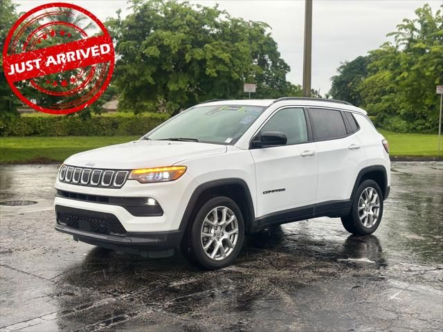 2022 Jeep Compass Latitude Lux