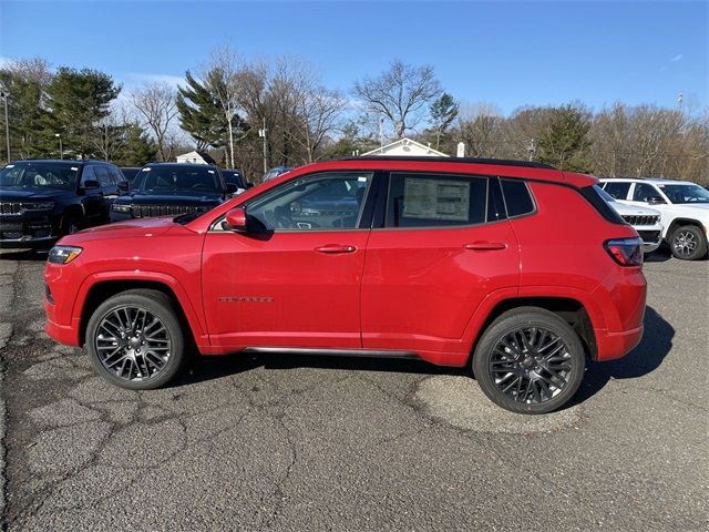 2022 Jeep Compass 