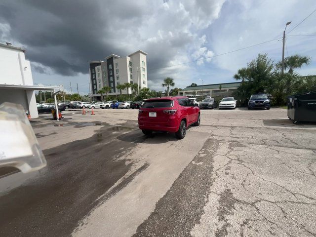 2022 Jeep Compass (RED) Edition