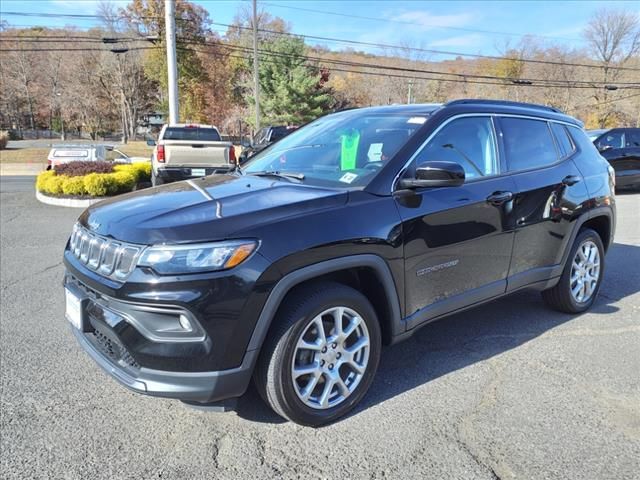 2022 Jeep Compass Latitude Lux