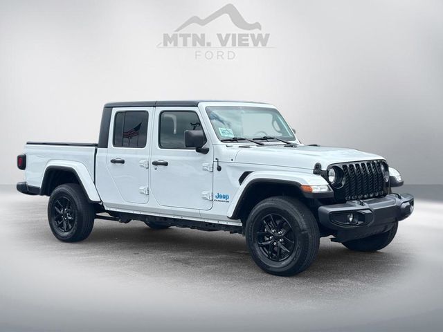 2022 Jeep Gladiator Altitude