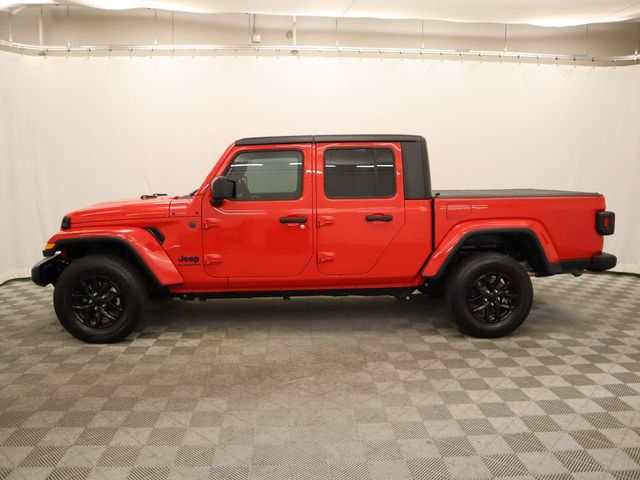 2022 Jeep Gladiator Sport S