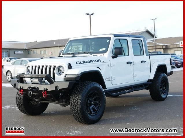 2022 Jeep Gladiator Overland